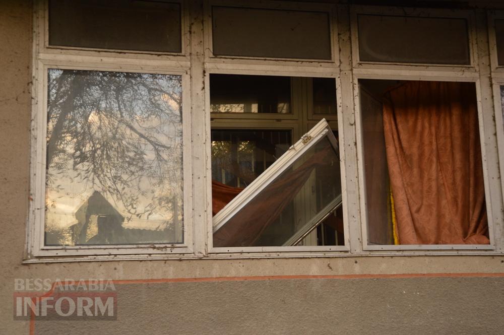 Пошкоджено РВА, приватні будинки та готель: про ситуацію зі світлом та стан постраждалої після атаки шахедів на Аккерман