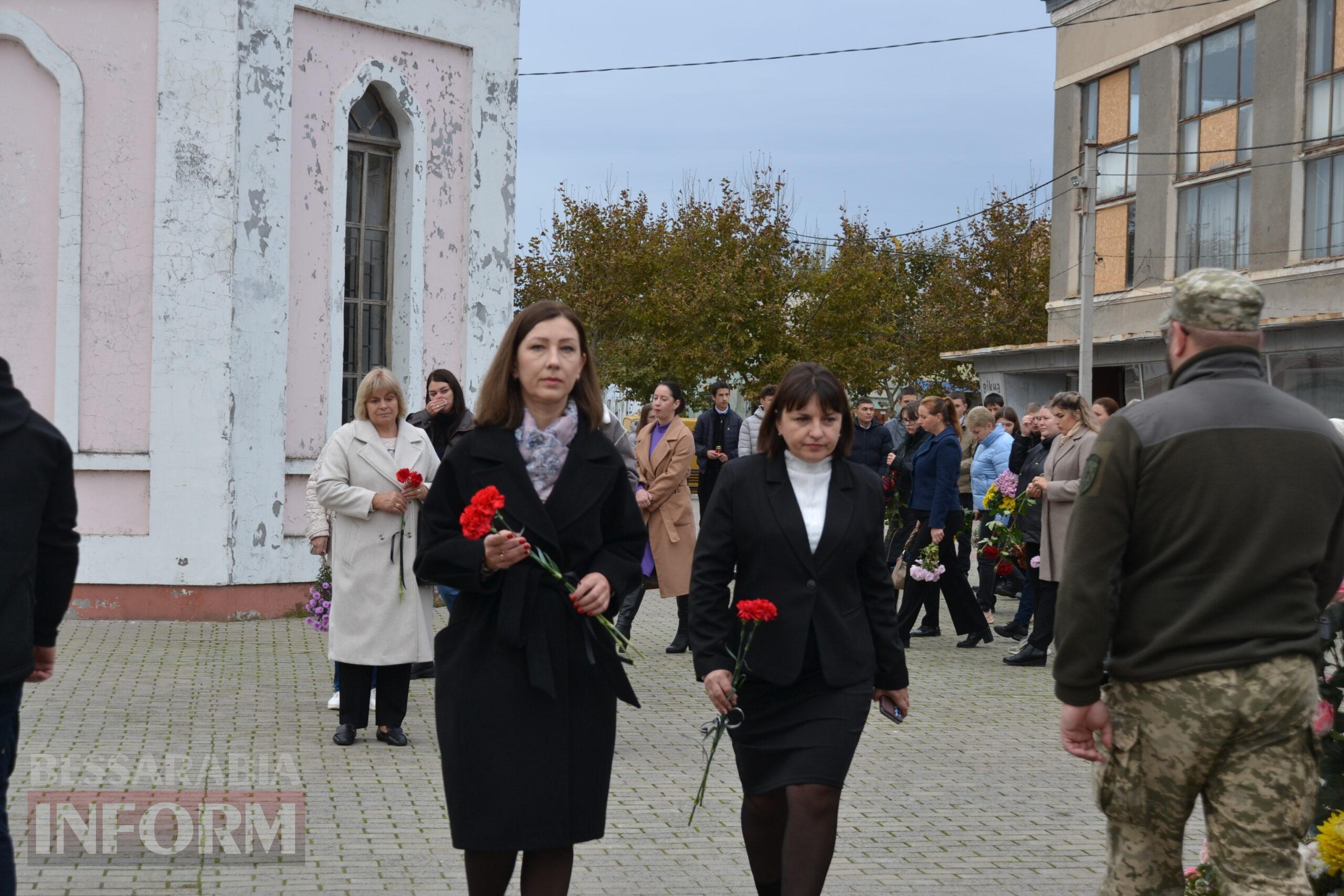 Урочистості з нагоди Дня міста Кілія розпочалися з покладання квітів на Алеї Слави