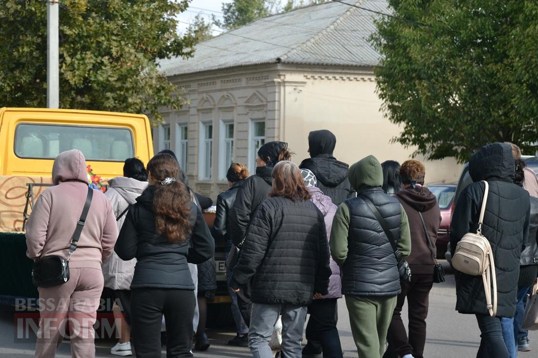 Добровольцем пішов на фронт та не встиг отримати відзнаку: Кілія простилася із раптово померлим військовим