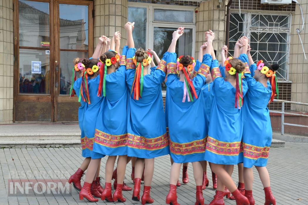 Подарунок мера: в Кілії до 2707-річчя відкрили нову стелу з логотипом громади - як це було