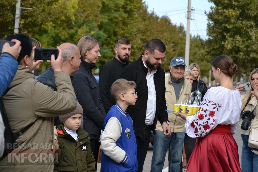 Подарунок мера: в Кілії до 2707-річчя відкрили нову стелу з логотипом громади - як це було