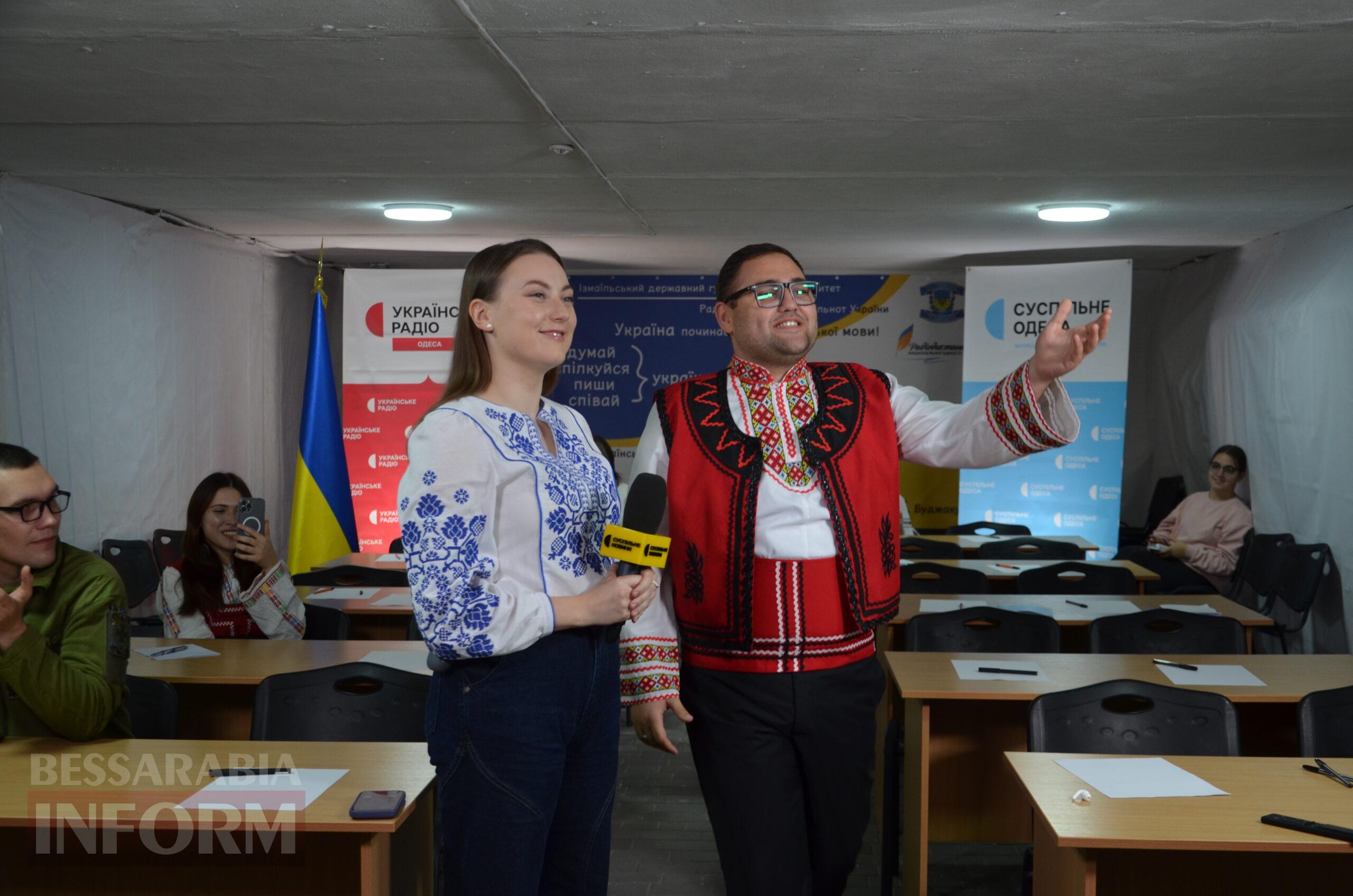 Ізмаїл писав радіодиктант національної єдності у прямому ефірі телемарафону "Єдині новини"