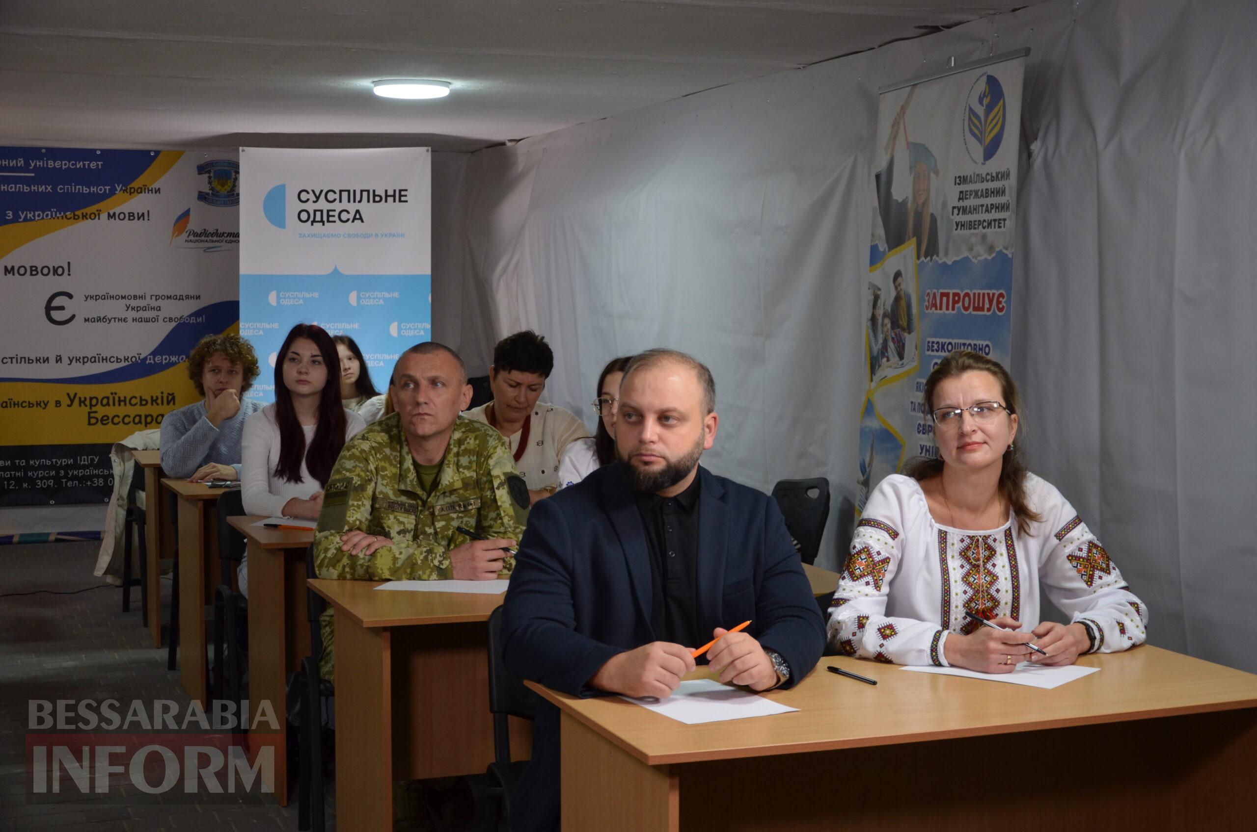 Ізмаїл писав радіодиктант національної єдності у прямому ефірі телемарафону "Єдині новини"