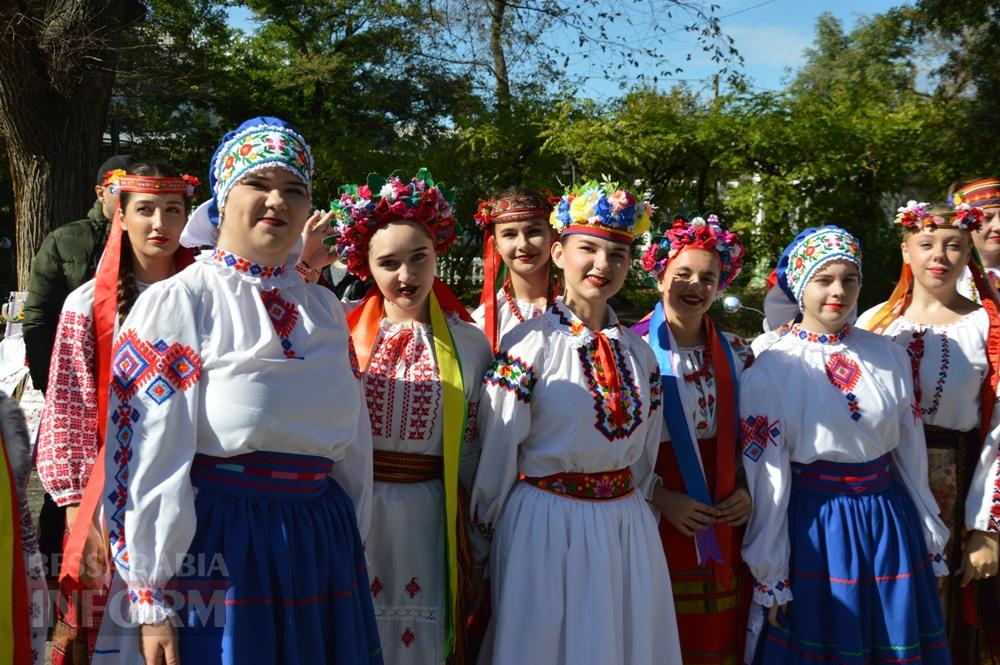 «Об'єднані однією метою»: Аккерман підтримав донатами українських захисників на благодійному ярмарку у центрі міста