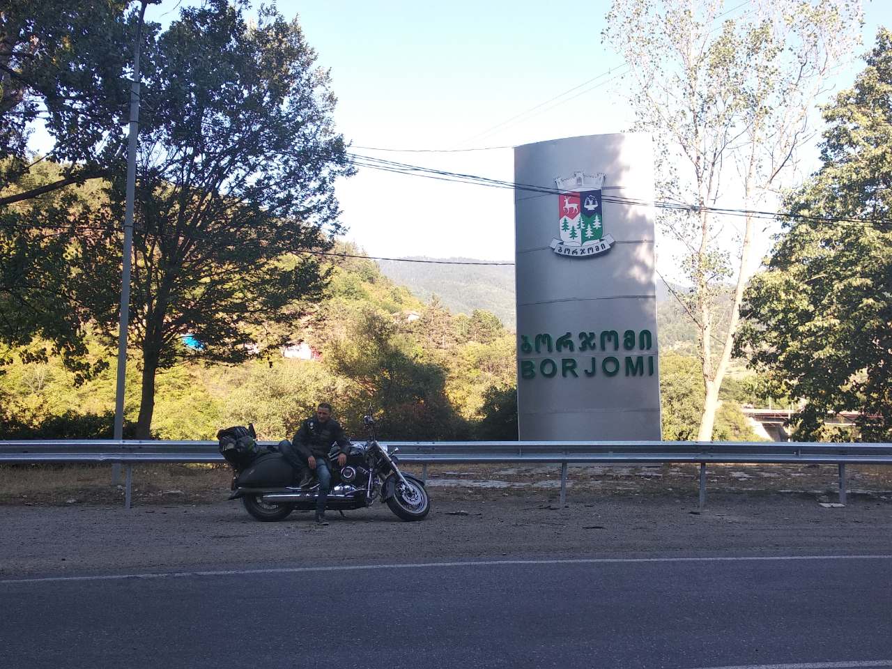 Один із засновників партизанського руху в Ізмаїлі, який проміняв байк на кермо військової автівки, розповів про найгарячіші моменти фронту та єдину мрію