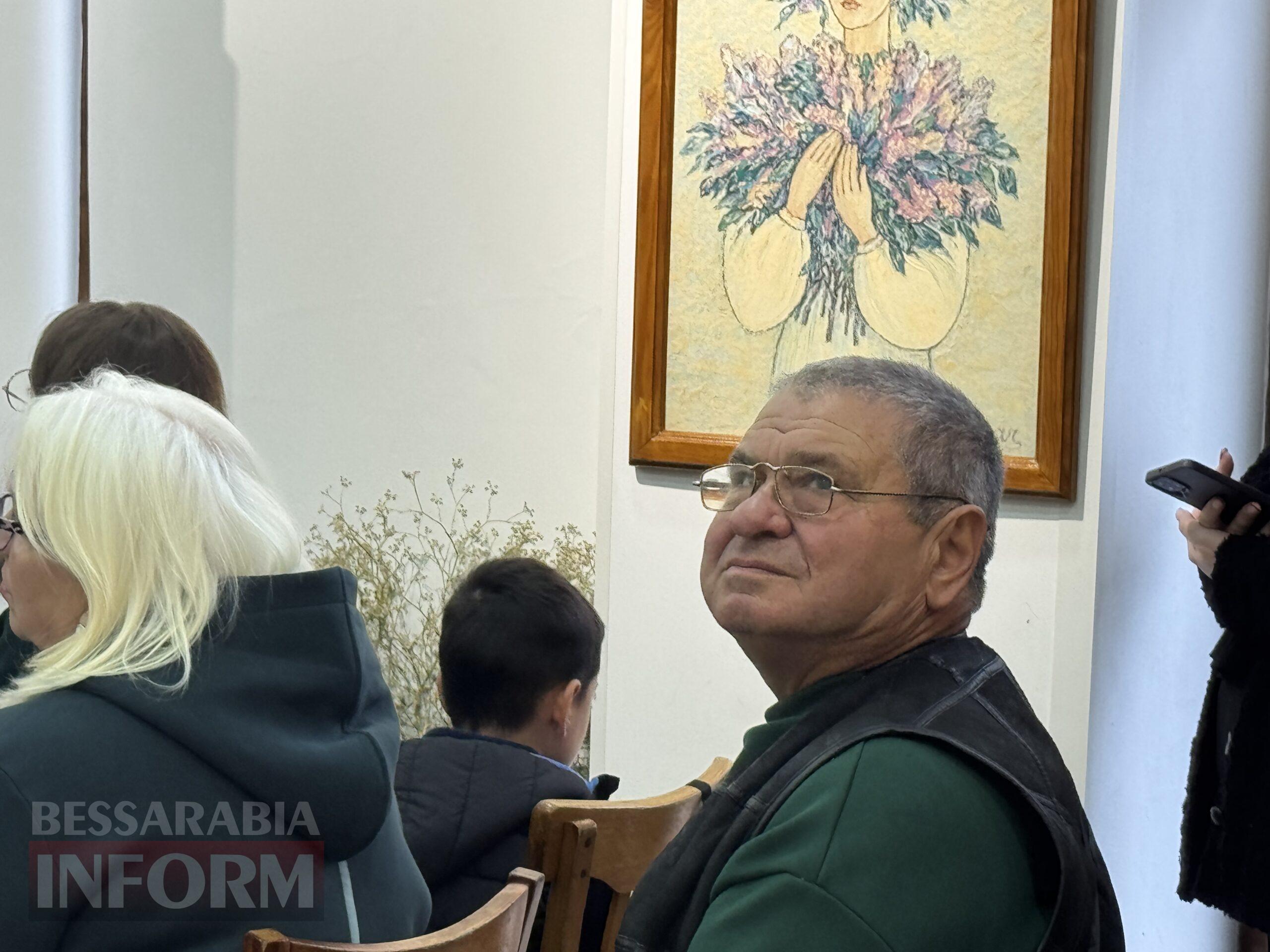 Подружжя Ткачів представило у Арцизі виставку «Ті, що роблять світ красивим»