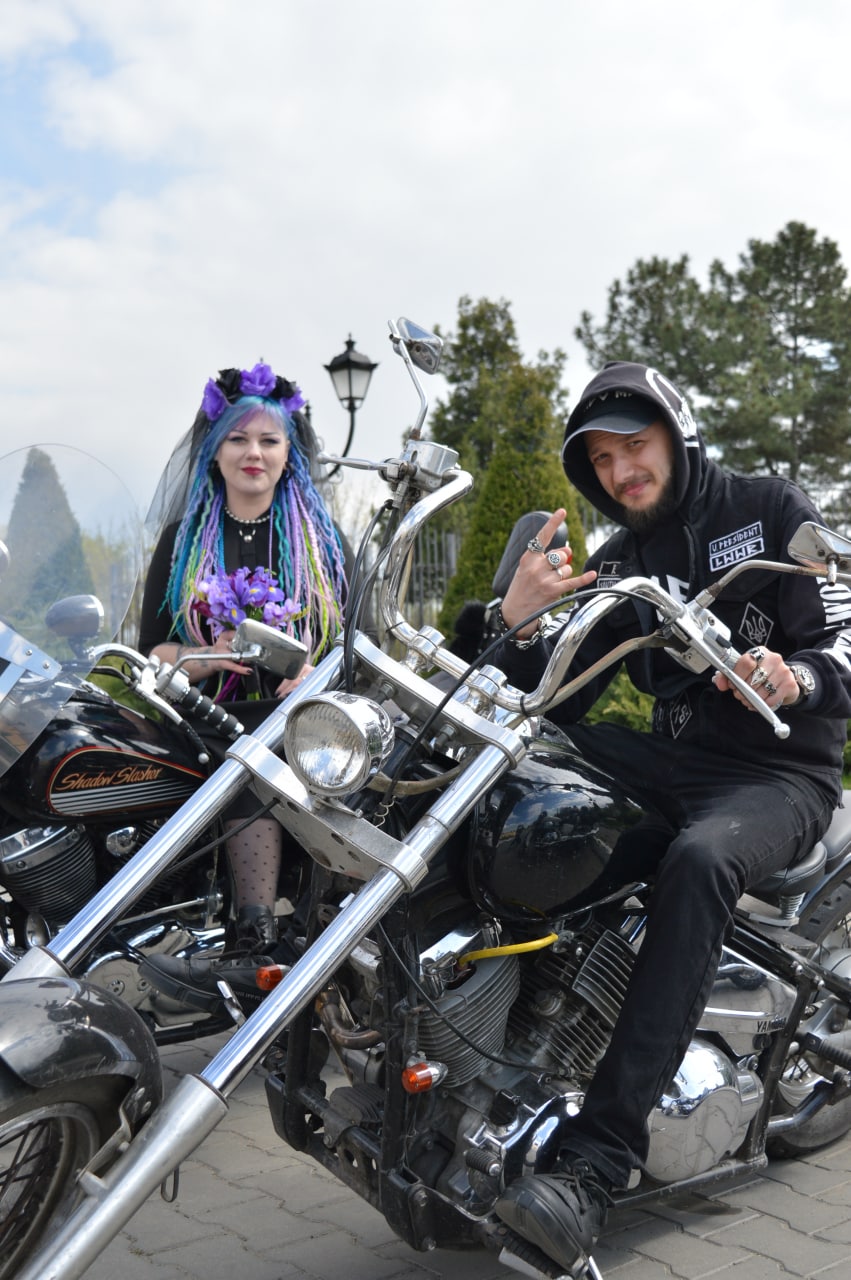 Один із засновників партизанського руху в Ізмаїлі, який проміняв байк на кермо військової автівки, розповів про найгарячіші моменти фронту та єдину мрію