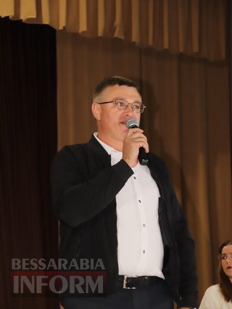 Тепло сердець, вдячність і оплески: Болградщина вшанувала освітян і хранителів знань