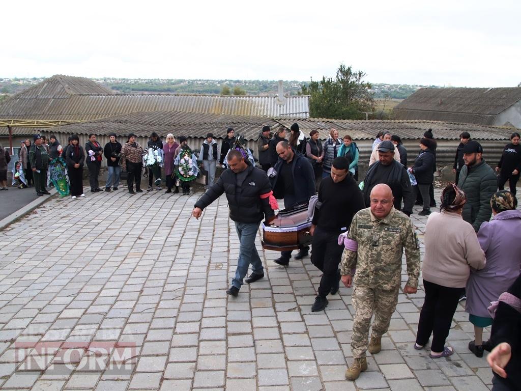 Сьогодні Болградська громада схилила голови над труною свого Героя — Георгія Адама