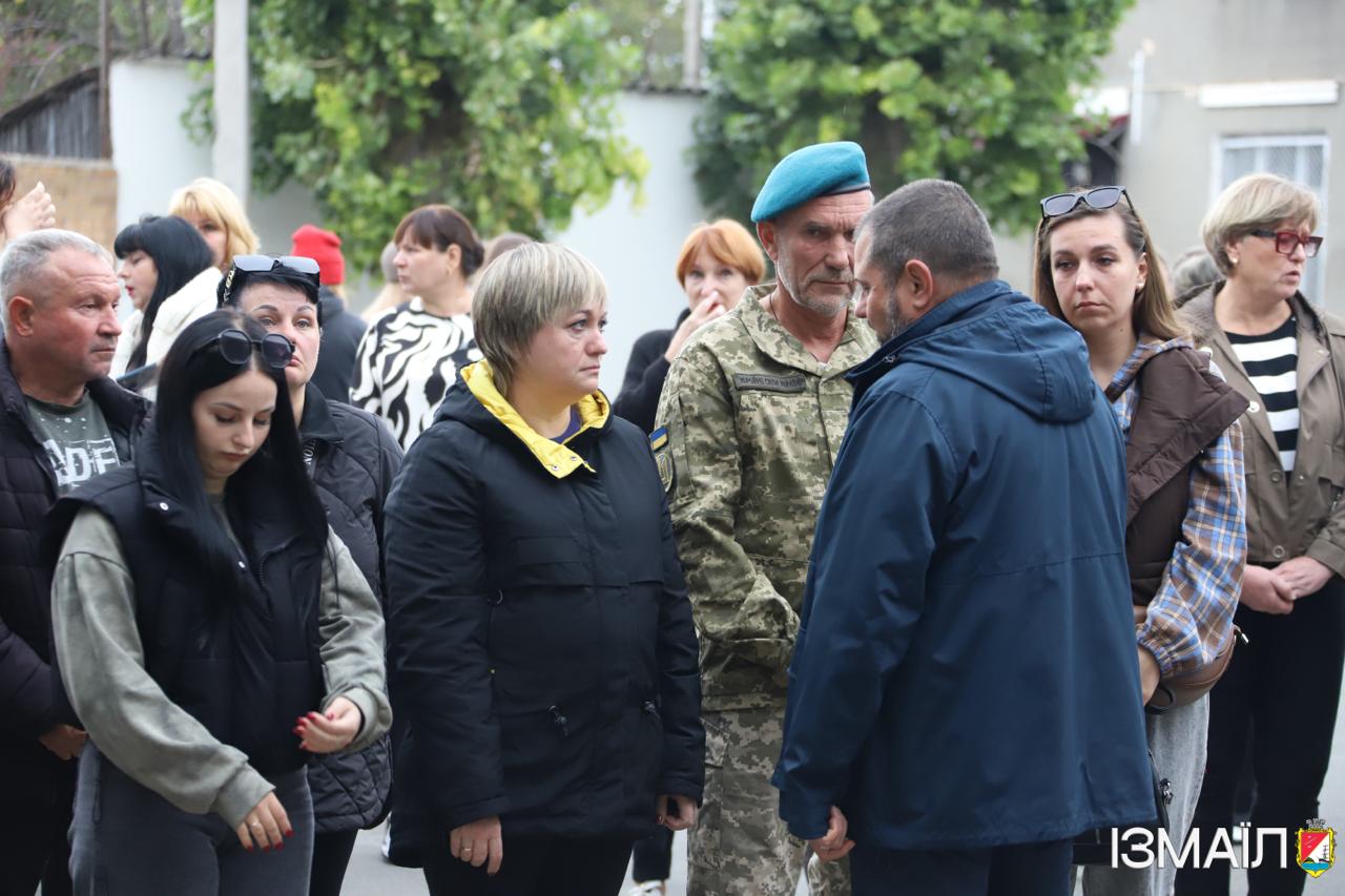 В Ізмаїлі на честь загиблого прикордонника відкрили меморіальну дошку в його рідній школі