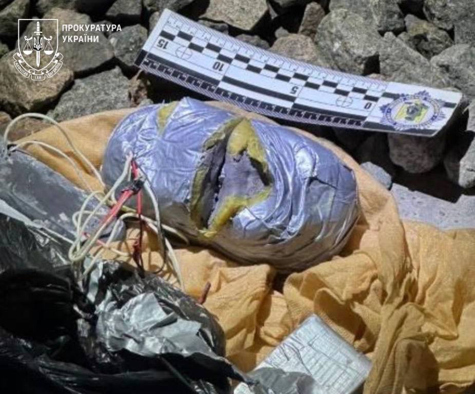 В Ізмаїлі 73-річний пенсіонер на замовлення рф заклав вибухівку на залізниці