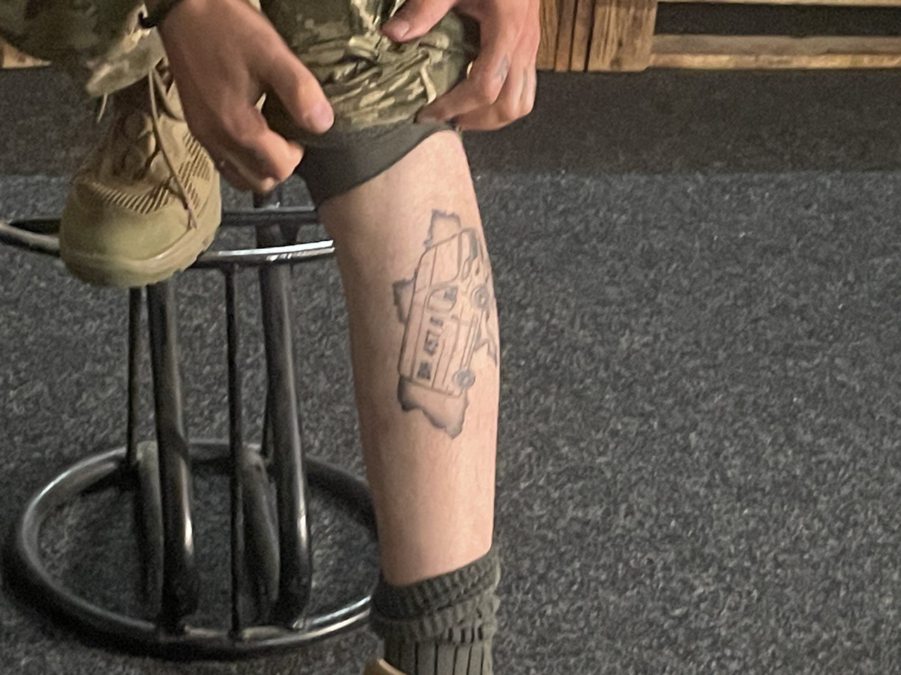 Один із засновників партизанського руху в Ізмаїлі, який проміняв байк на кермо військової автівки, розповів про найгарячіші моменти фронту та єдину мрію