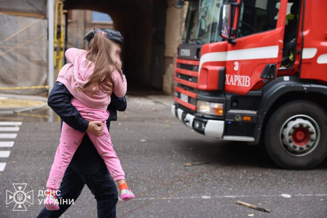 "Плювок росії кожному, хто наполягає на мирному рішенні": Зеленський відреагував на влучання шахеда по садочку у Харкові