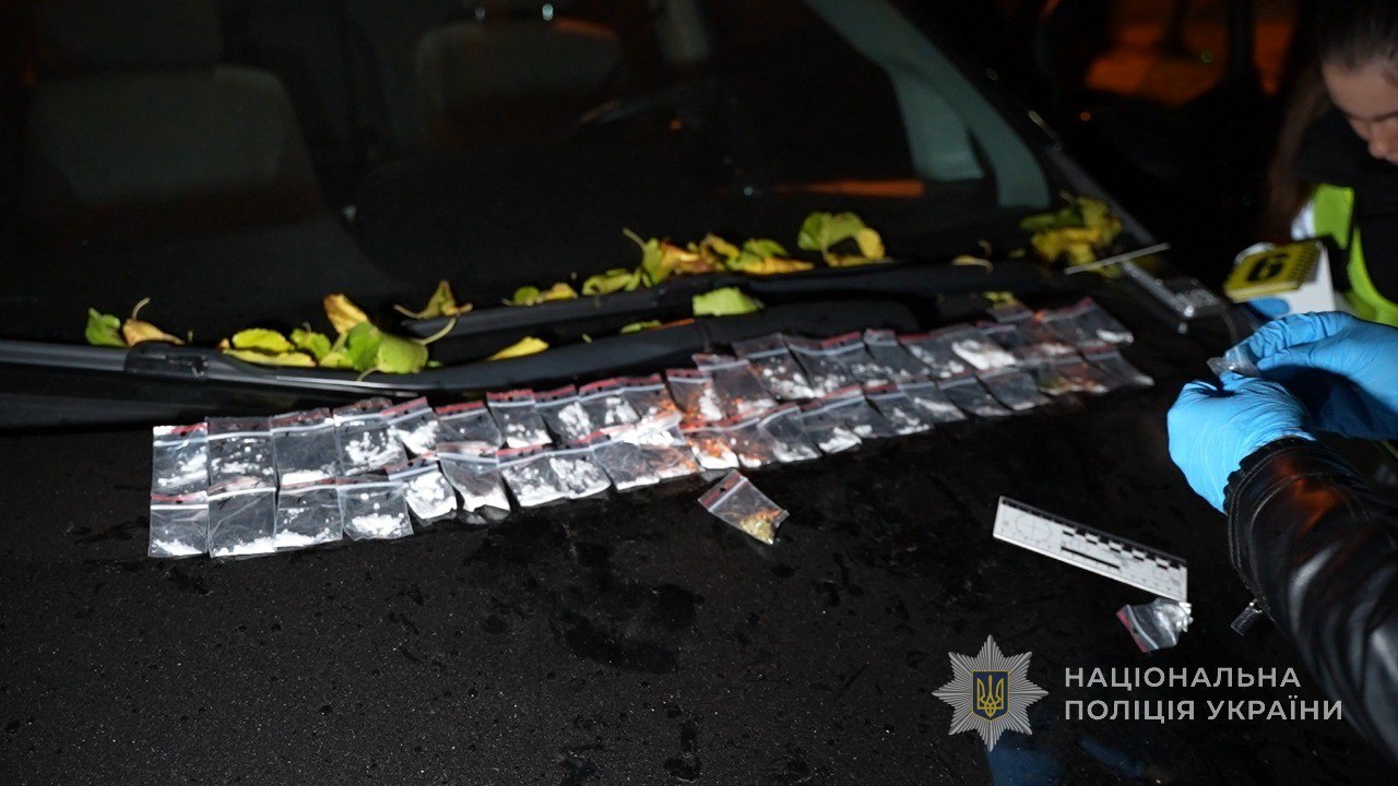 Затримано жителя Одеси, який підпалив дві автівки, йому загрожує до десяти років позбавлення волі