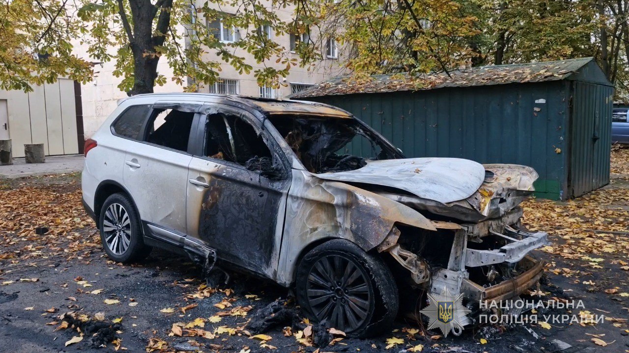 Затримано жителя Одеси, який підпалив дві автівки, йому загрожує до десяти років позбавлення волі