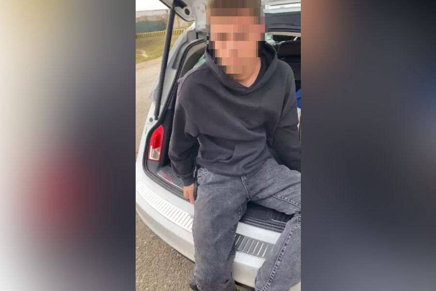 На Ізмаїльщині нацгвардійці зупинили автівку з незвичним багажем