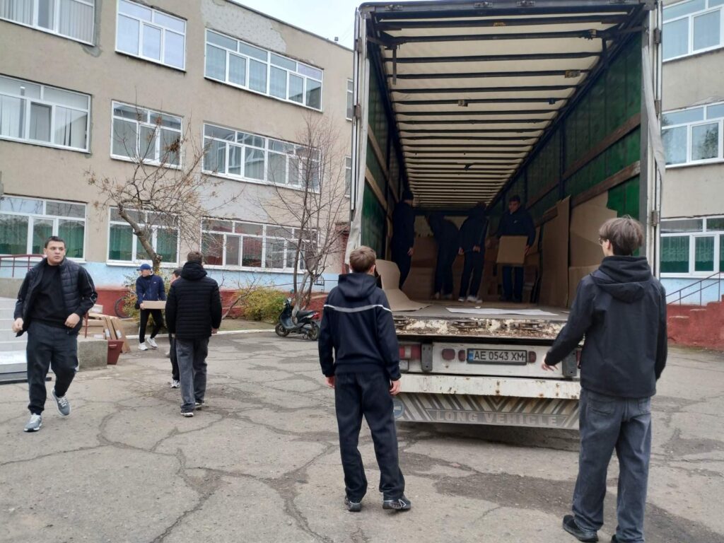 Зруйнований російськими ракетами ліцей в Аккермані отримав важливу допомогу від ЮНІСЕФ