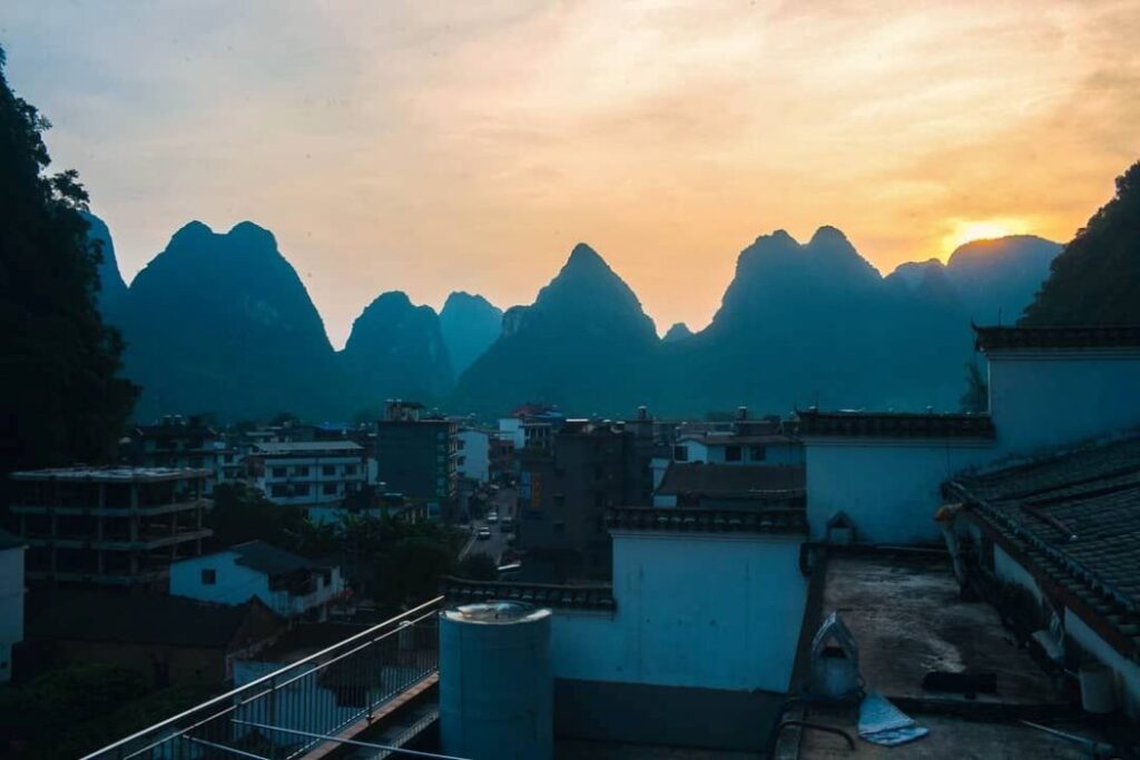 Ветеран війни з Аккермана після ПТСР та втрати брата знайшов зцілення у створенні унікальних музичних інструментів