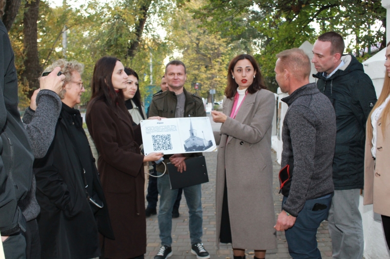 В Арцизькій громаді встановили інформаційні таблички з QR-кодами на визначних будівлях