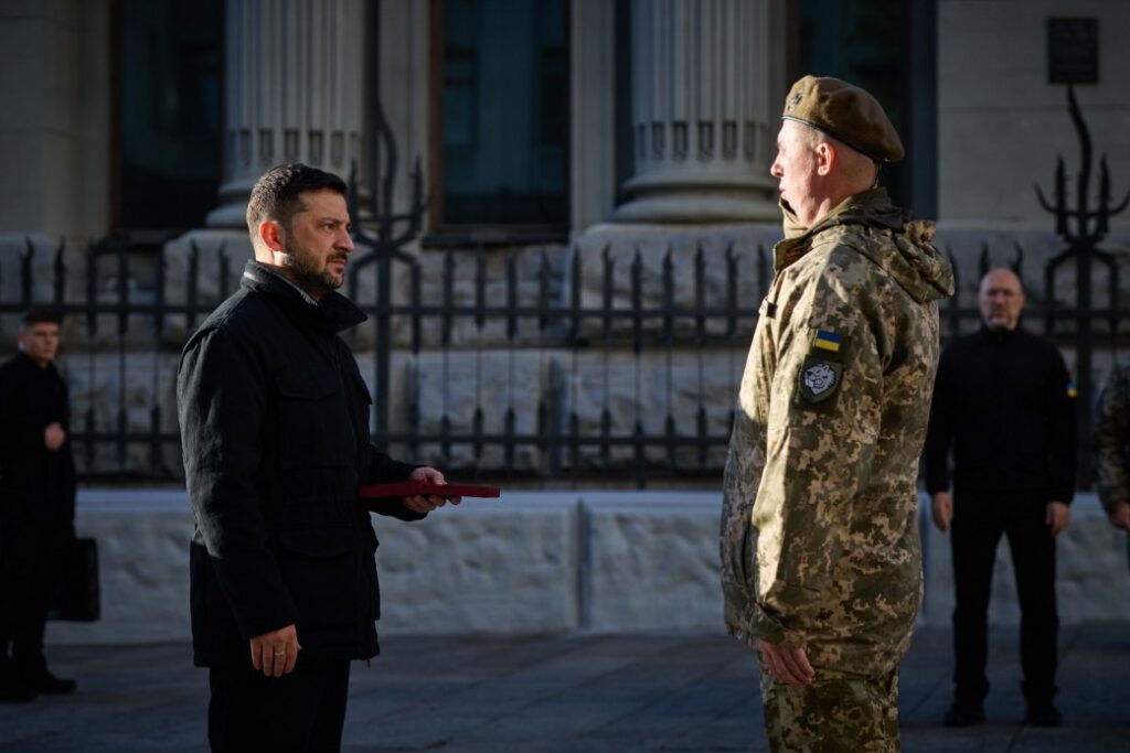 Президент особисто нагородив орденами чотирьох воїнів 808 Дністровської окремої бригади підтримки