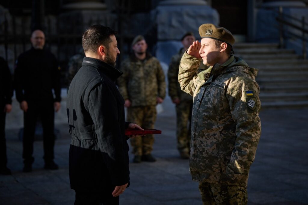 Президент особисто нагородив орденами чотирьох воїнів 808 Дністровської окремої бригади підтримки