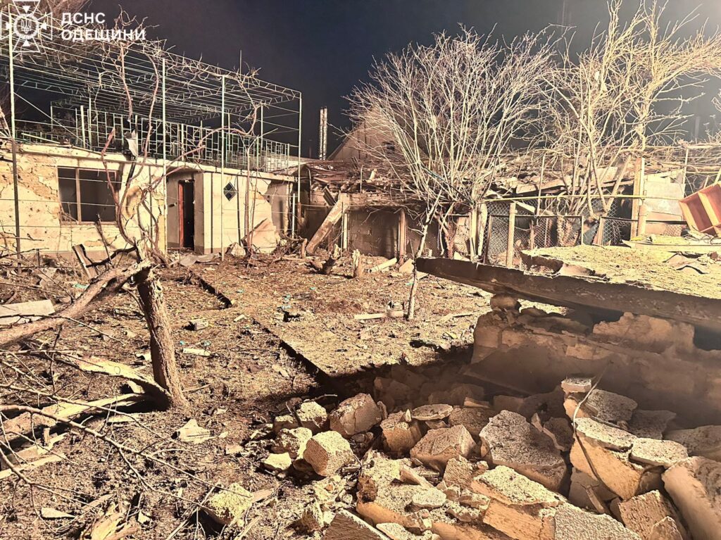 Черговий дроновий терор Одещини: виникли пожежі та руйнування