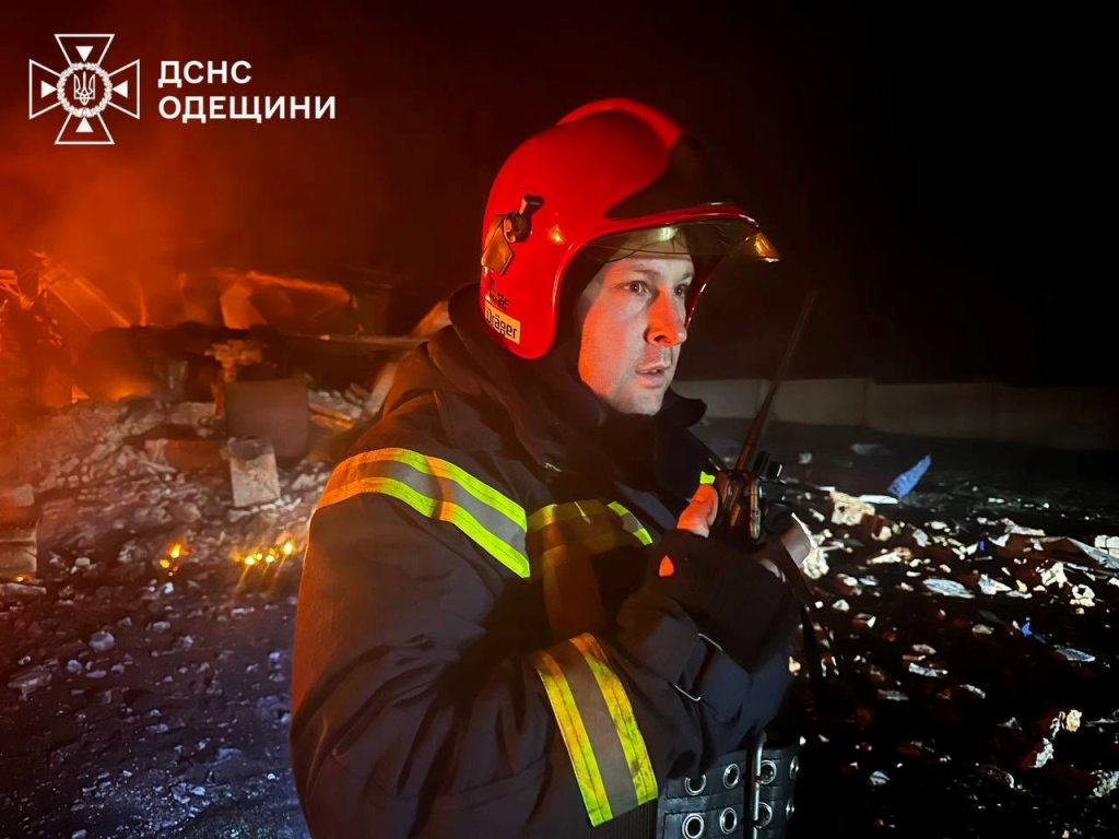 Уночі російські шахеди знову поцілили в об'єкти енергетики на Одещині