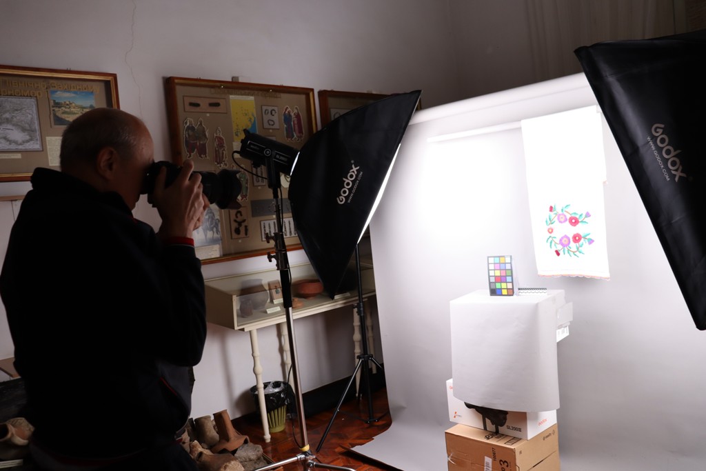 В одному з музеїв Ізмаїла завдяки мобільній лабораторії оцифровують експонати