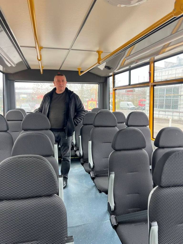 Громада Білгород-Дністровського району отримала новий шкільний автобус