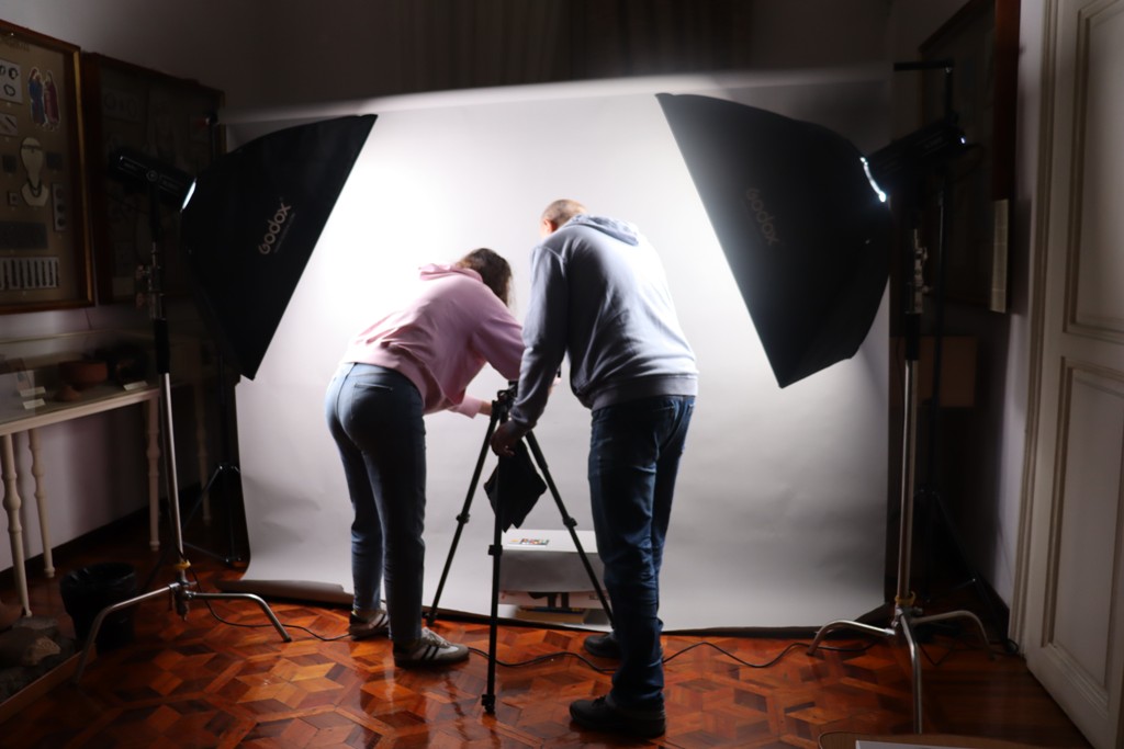 В одному з музеїв Ізмаїла завдяки мобільній лабораторії оцифровують експонати