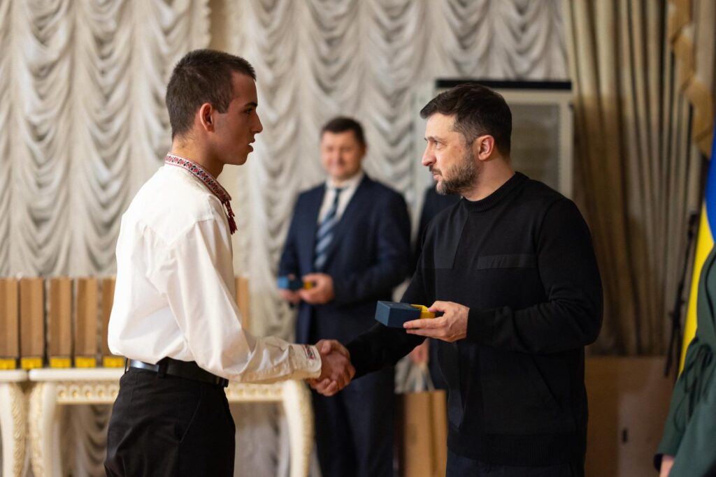 "Майбутнє України": президент особисто нагородив відзнакою аккерманця Марка Аветікяна