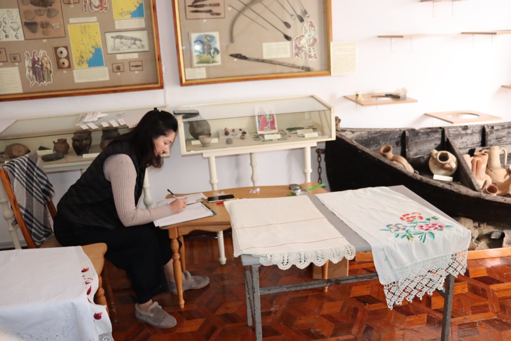 В одному з музеїв Ізмаїла завдяки мобільній лабораторії оцифровують експонати