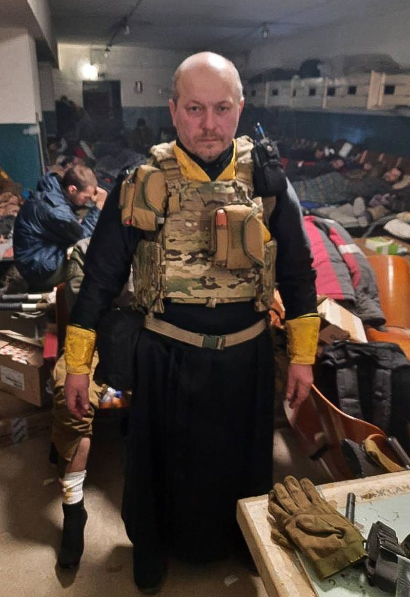 В Ізмаїлі відчув, що повернувся розумом: історія єдиного капелана з «Азовсталі» Василя Федоренка, який пережив три роки пекла російського полону