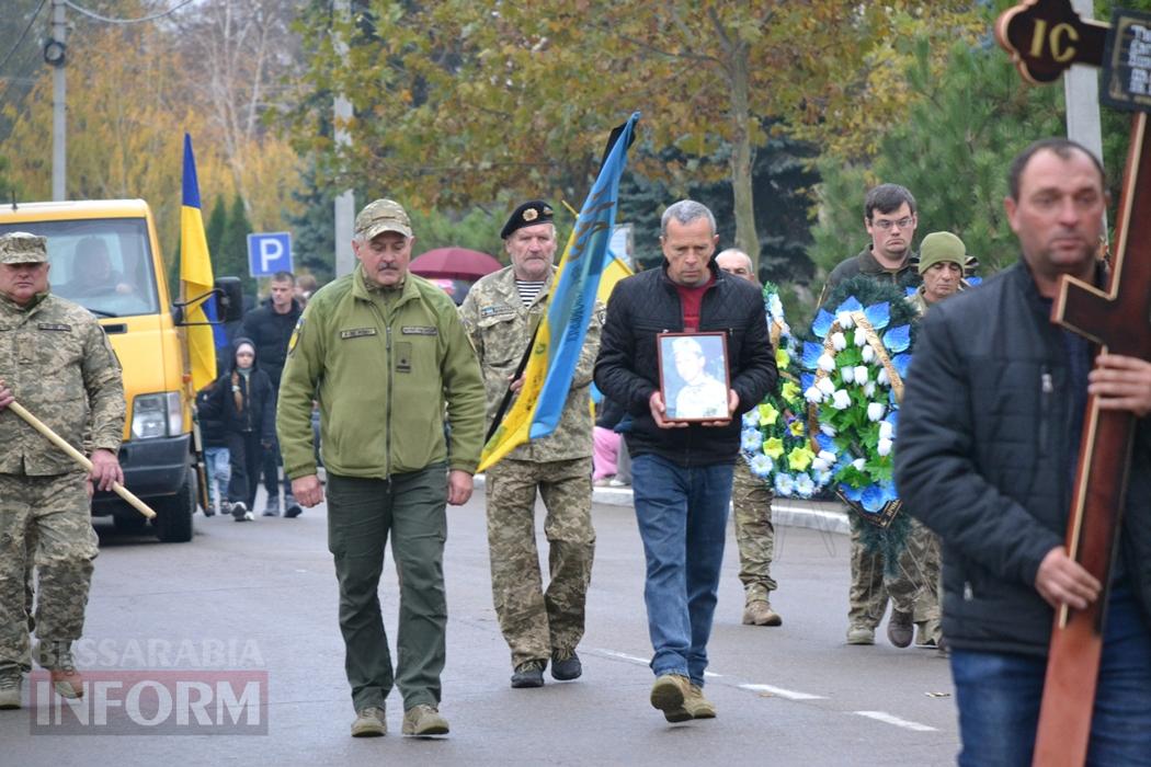 Плакало навіть небо: Кілія простилася із полеглим на фронті Євгеном Тимофєєвим