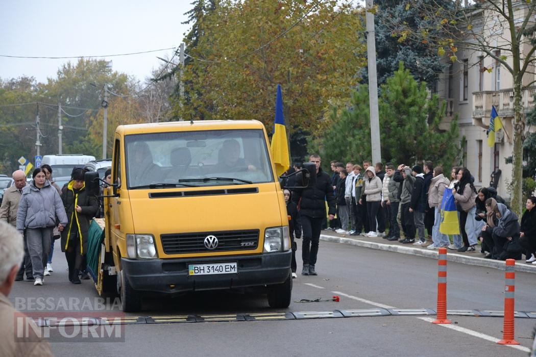Плакало навіть небо: Кілія простилася із полеглим на фронті Євгеном Тимофєєвим