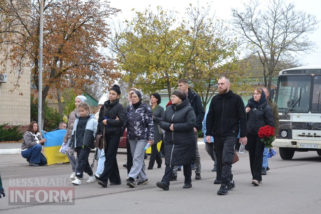 Любив родину та Батьківщину понад усе: Кілія простилася із загиблим на Харківщині Героєм