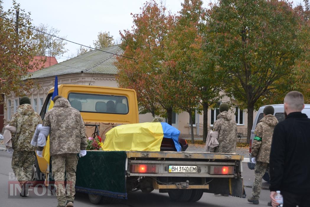 Любив родину та Батьківщину понад усе: Кілія простилася із загиблим на Харківщині Героєм