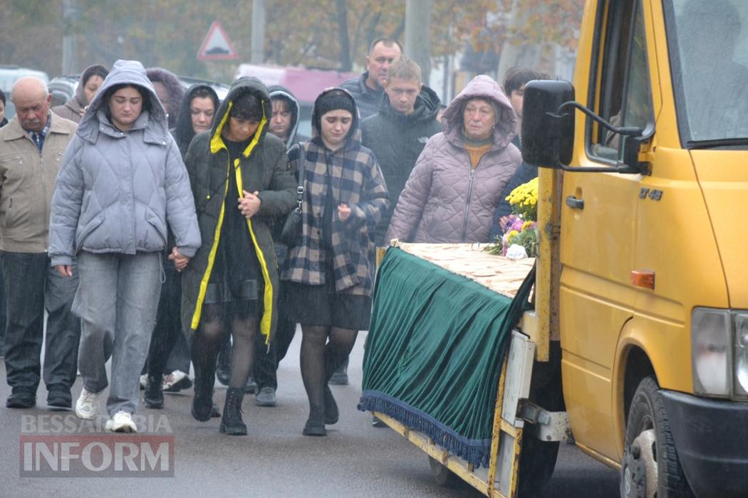 Плакало навіть небо: Кілія простилася із полеглим на фронті Євгеном Тимофєєвим