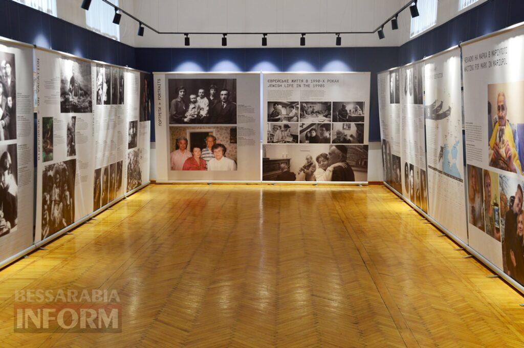 Життя євреїв у фотографіях і спогадах: до Аккермана завітала пересувна виставка про українсько-єврейську історію — від 1920-х до сьогодення