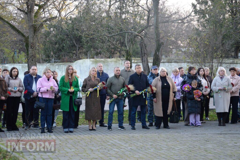 Аккерман долучився до загальнонаціональної хвилини мовчання за жертвами Голодоморів