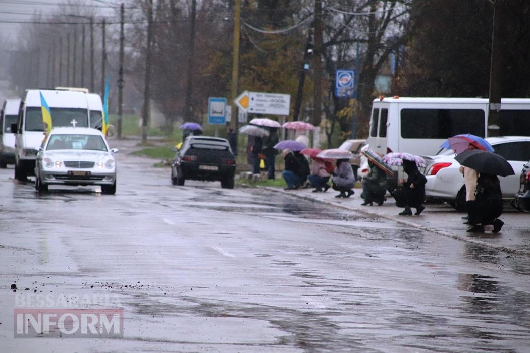 У Болграді з військовими почестями поховали Антона Котляренка — сина громади та відданого Захисника