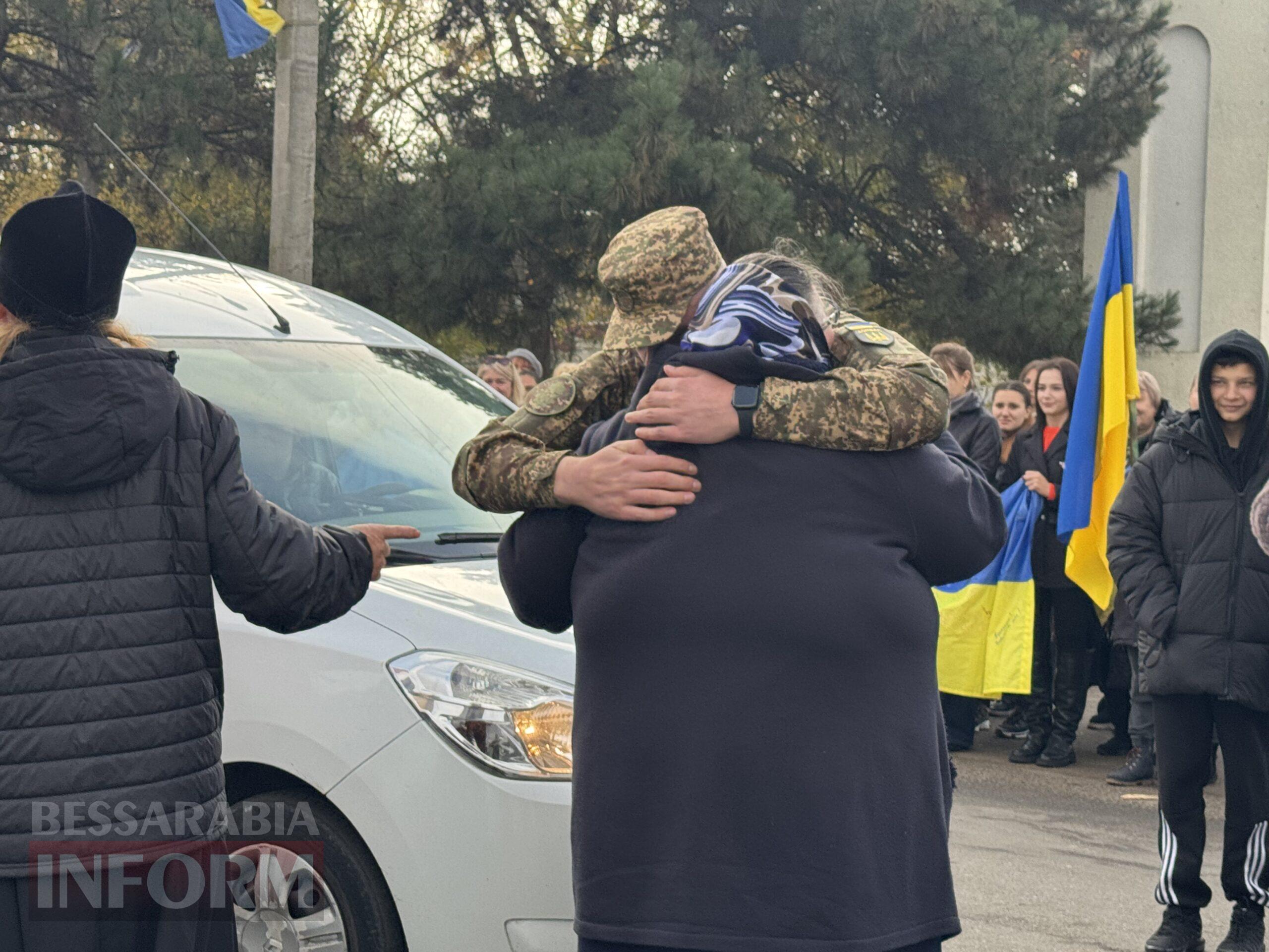 "Віра в Україну та людей не дали зламатися": Арциз зустрів земляка, який пережив три роки полону