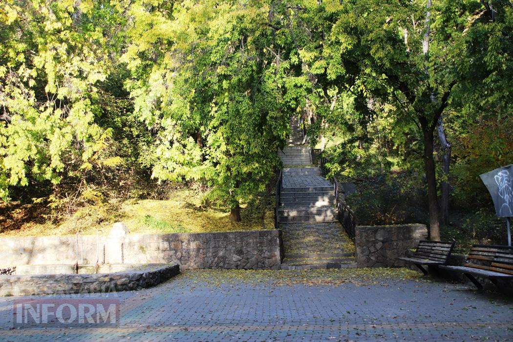 Поцілунок осені в Болграді: фотопрогулянка по оазисах міста