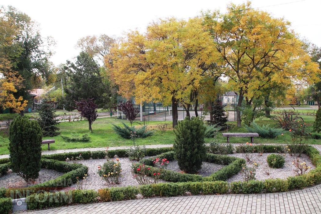 Поцілунок осені в Болграді: фотопрогулянка по оазисах міста