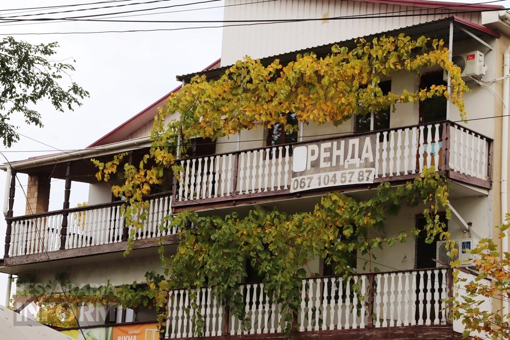 Поцілунок осені в Болграді: фотопрогулянка по оазисах міста