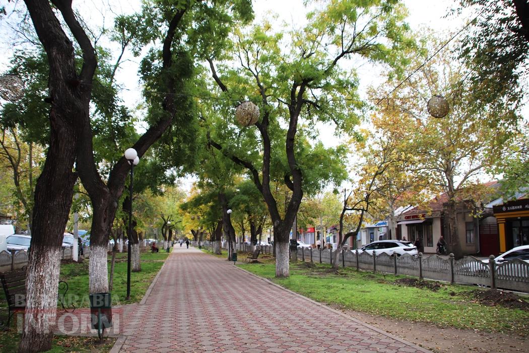 Поцілунок осені в Болграді: фотопрогулянка по оазисах міста