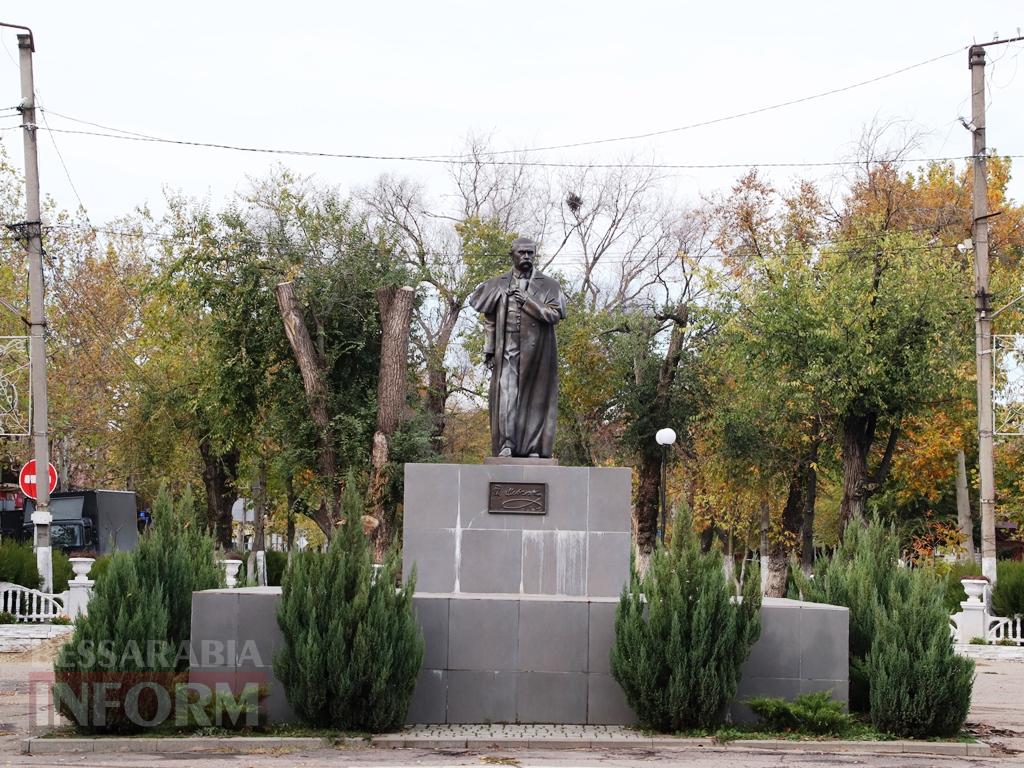 Поцілунок осені в Болграді: фотопрогулянка по оазисах міста