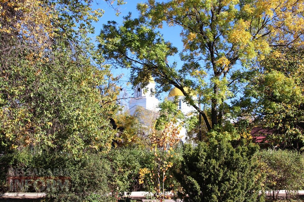 Поцілунок осені в Болграді: фотопрогулянка по оазисах міста