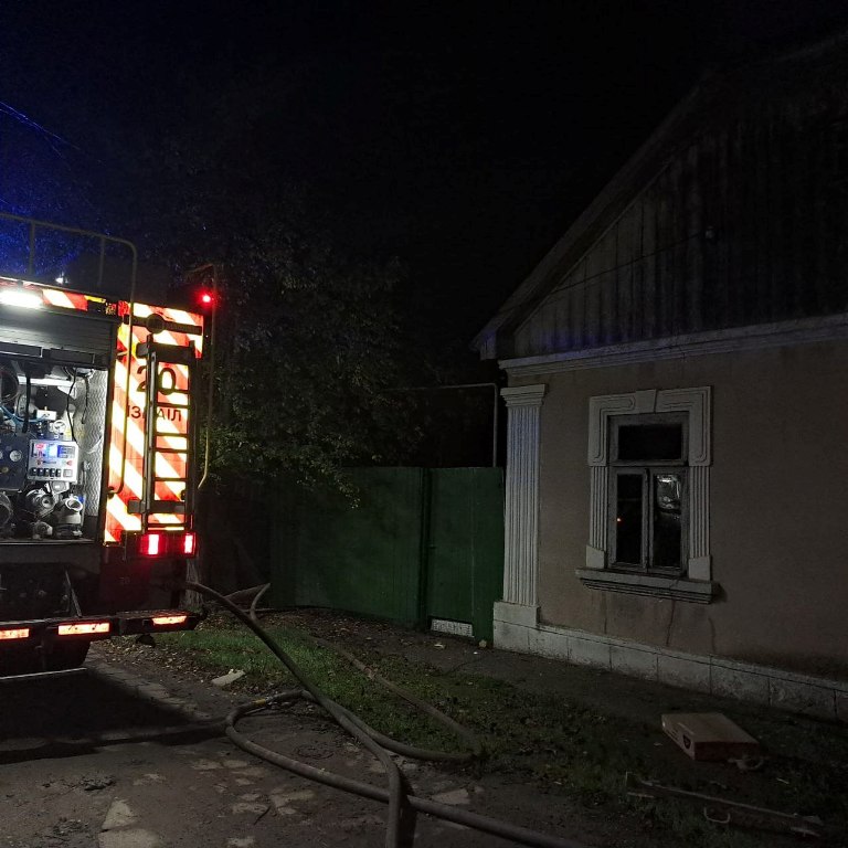 В Ізмаїлі пізно ввечері горів будинок пенсіонерки