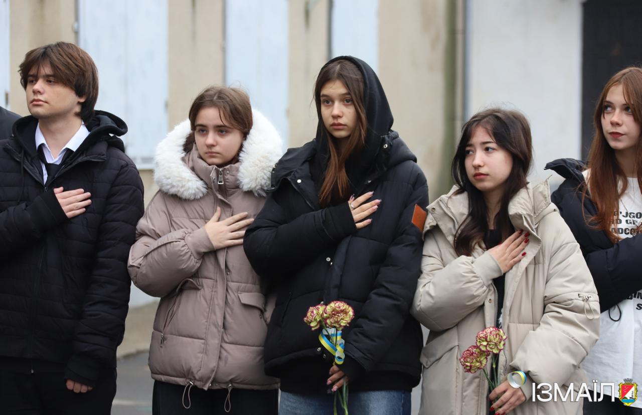 В одному з ліцеїв Ізмаїла відкрили меморіальну дошку на честь загиблого Героя-випускника